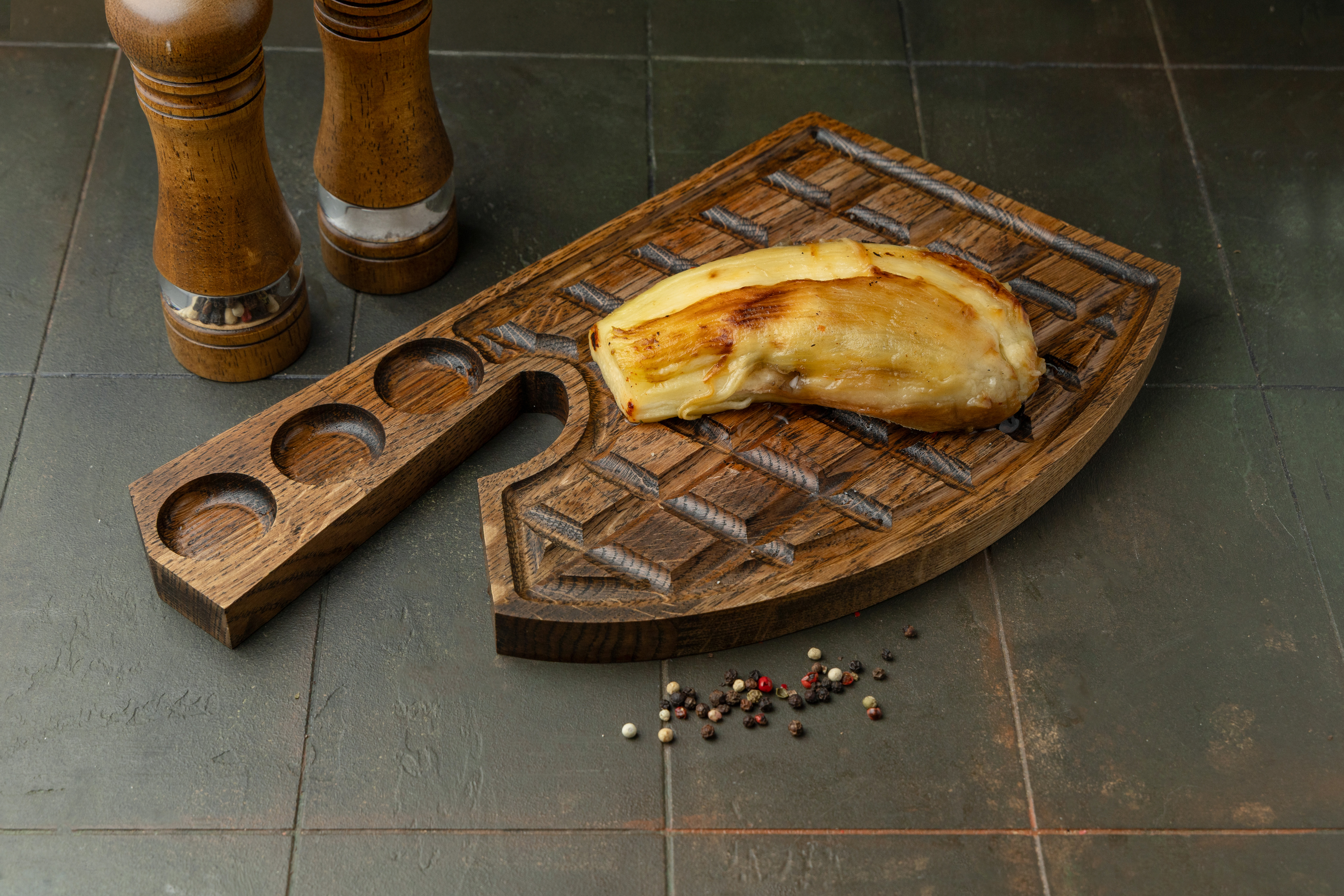 <span style="font-weight: 700;">Баклажан на мангале 120 г</span><br>