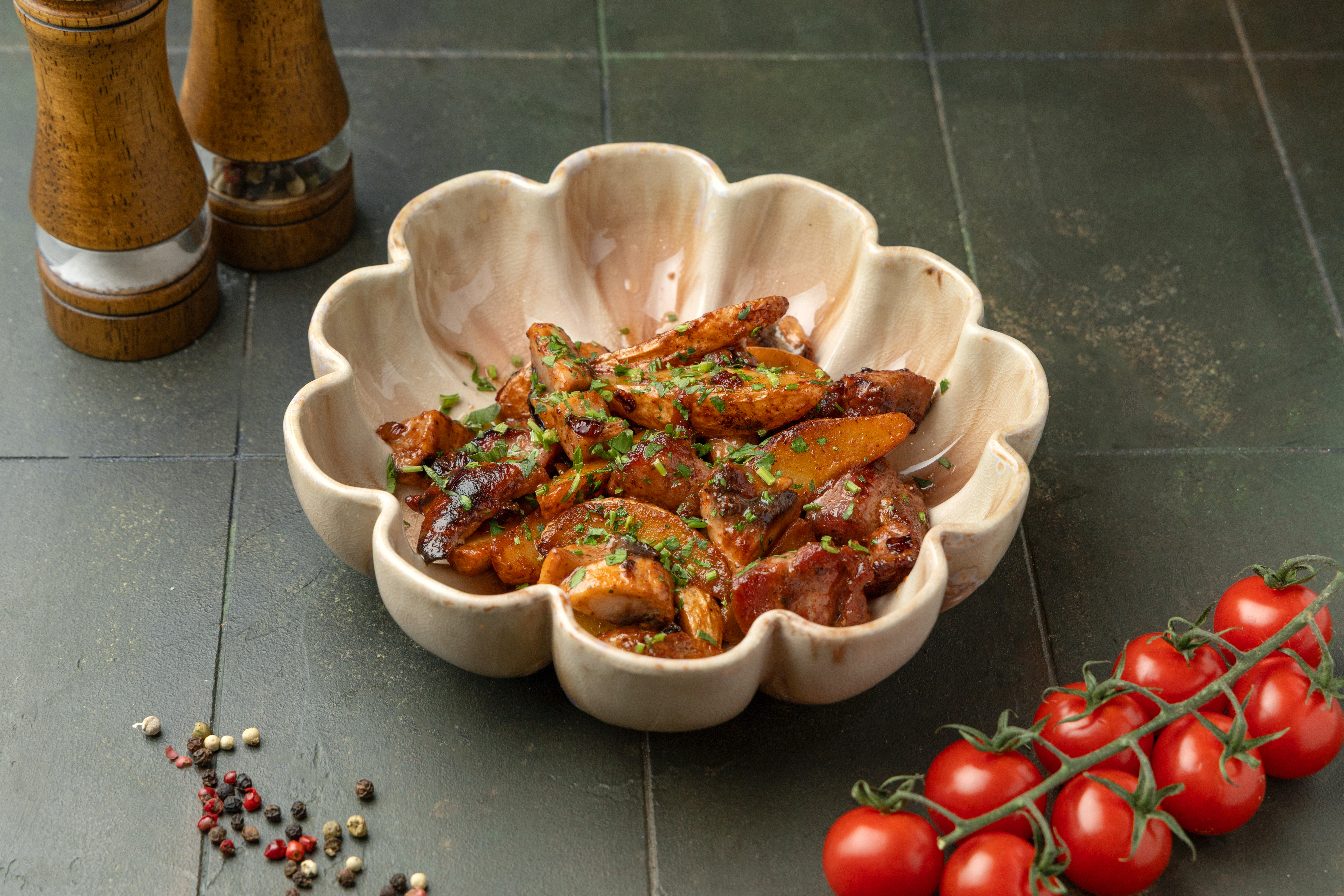 <span style="font-weight: 700;">Жаркое с курицей 300 г</span><br>