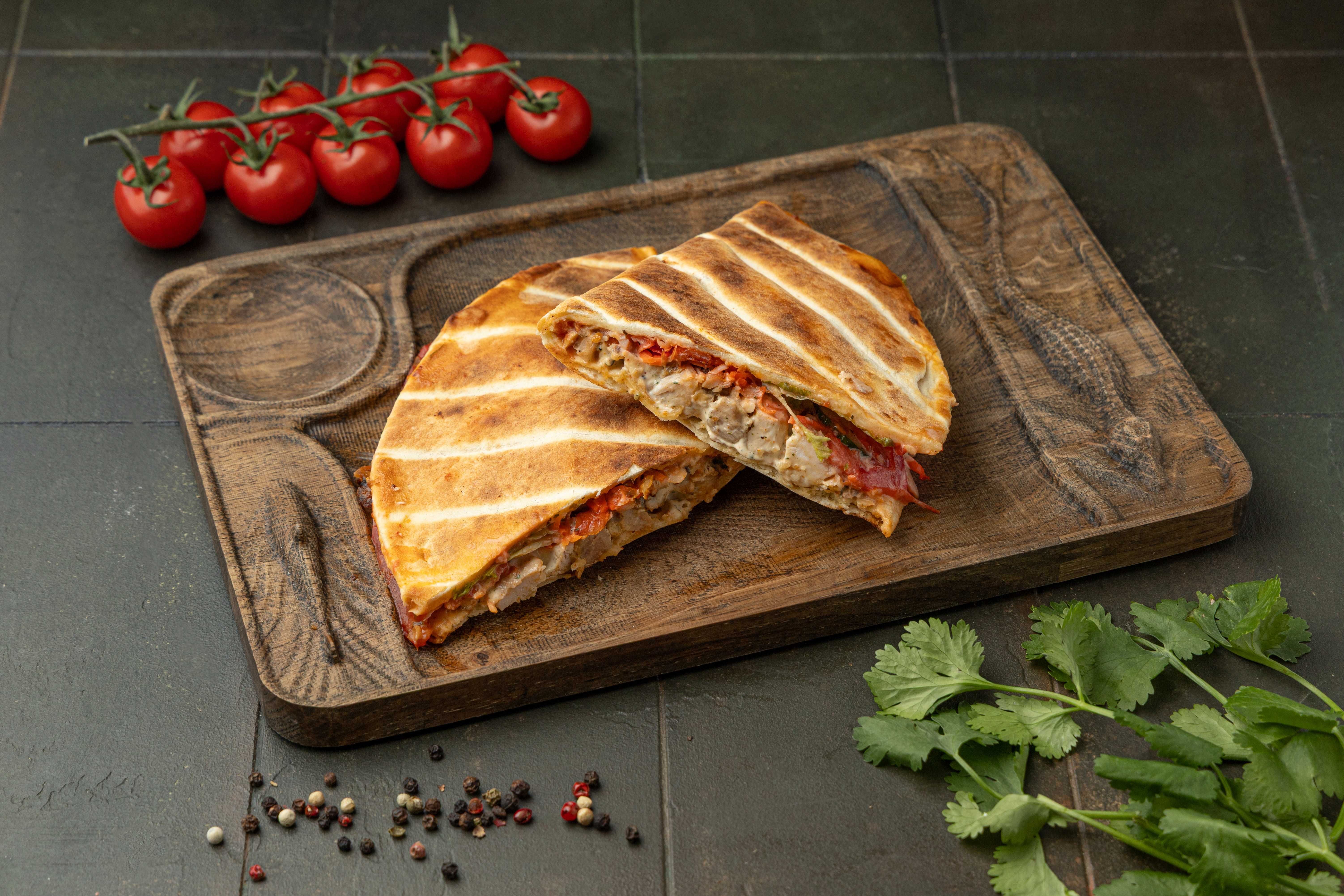 <span style="font-weight: 700;">Авторская шаурма 350 г</span><br>