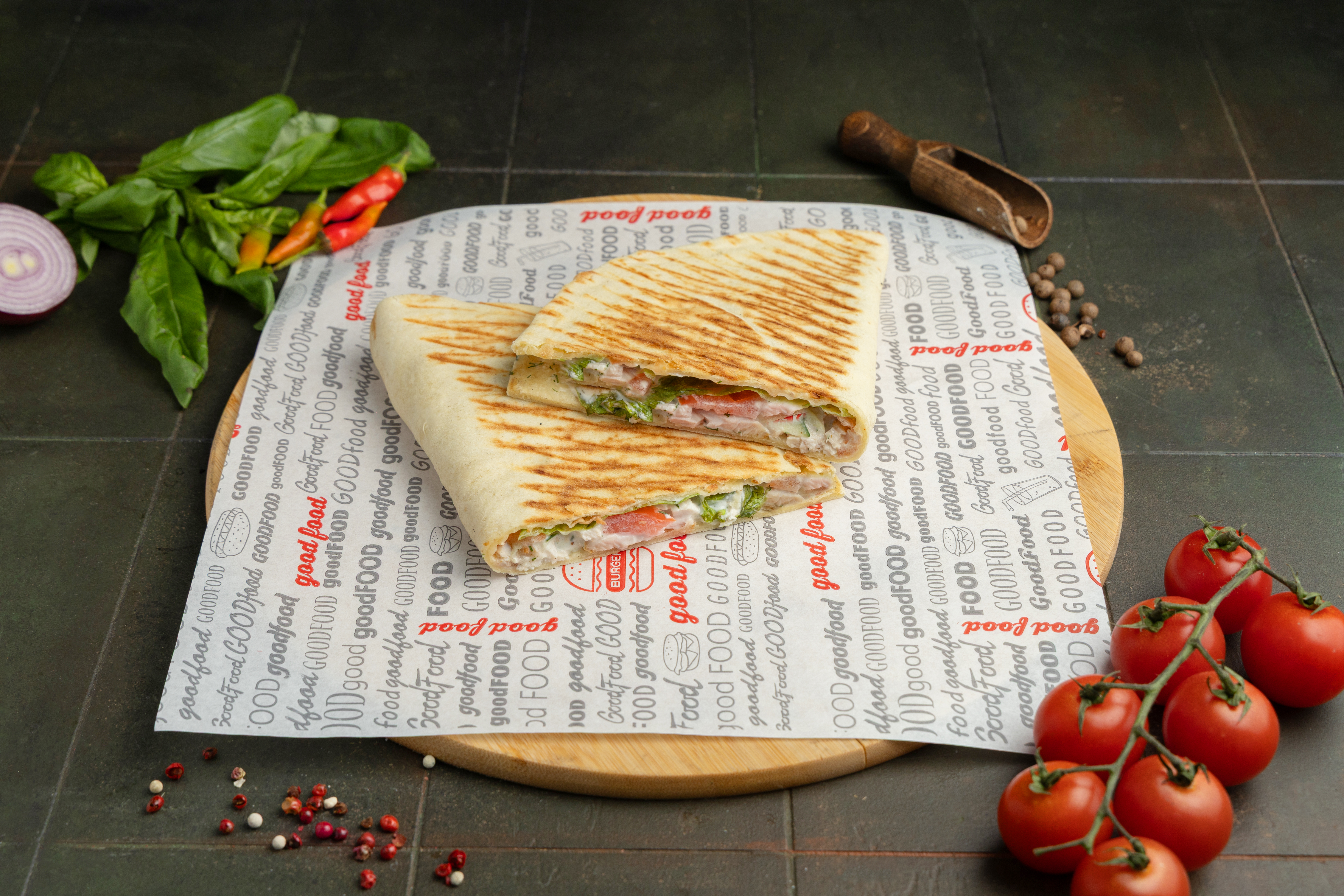 <span style="font-weight: 700;">Шаурма в домашнем хлебе 500 г</span><br>